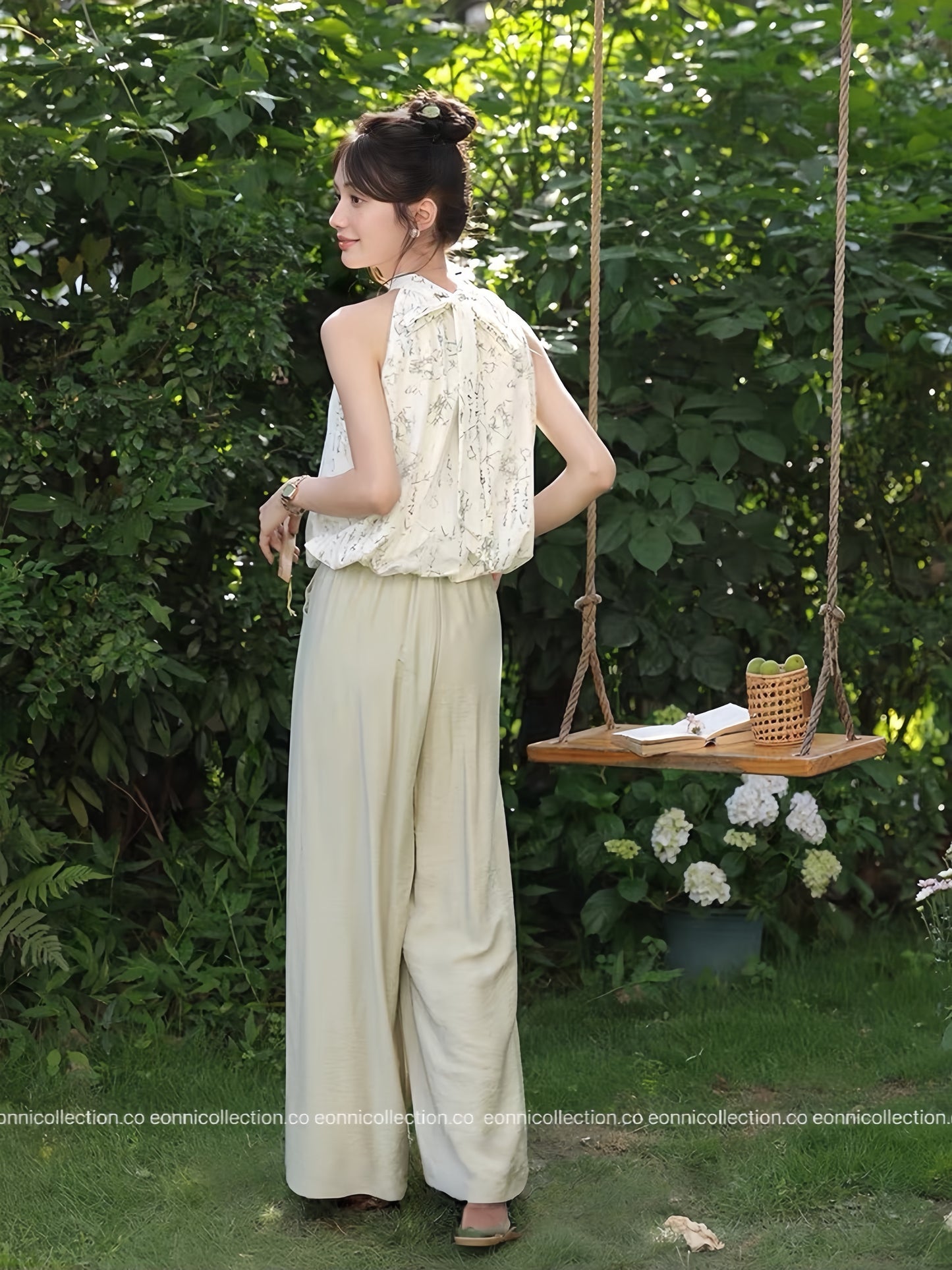 #1103 Oriental Breeze Halter Blouse(2 Colors)