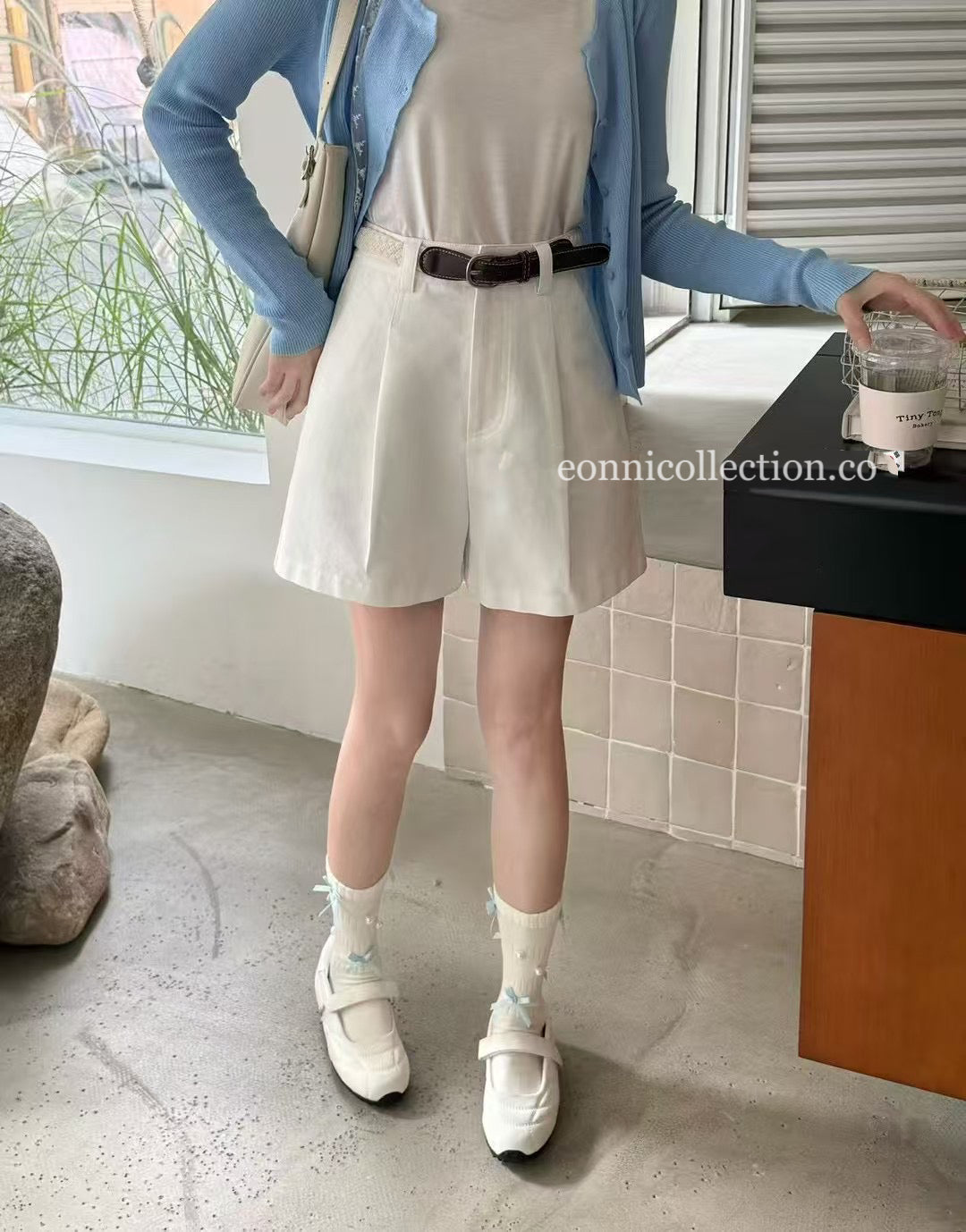 #3009 A Lined Shorts w/ Woven Waistband - White