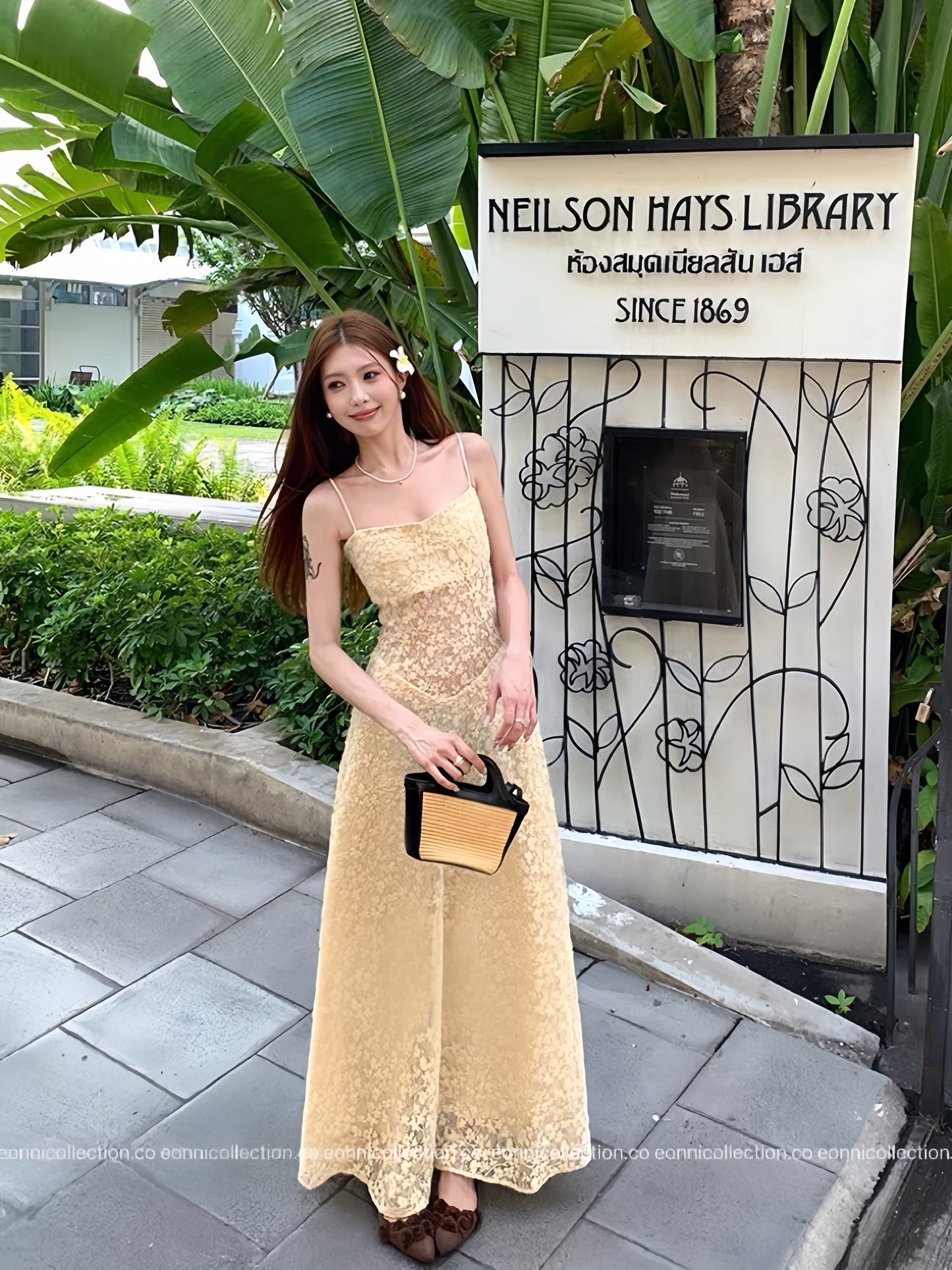 #2120 Exquisite Guipure Lace Banquet Gown