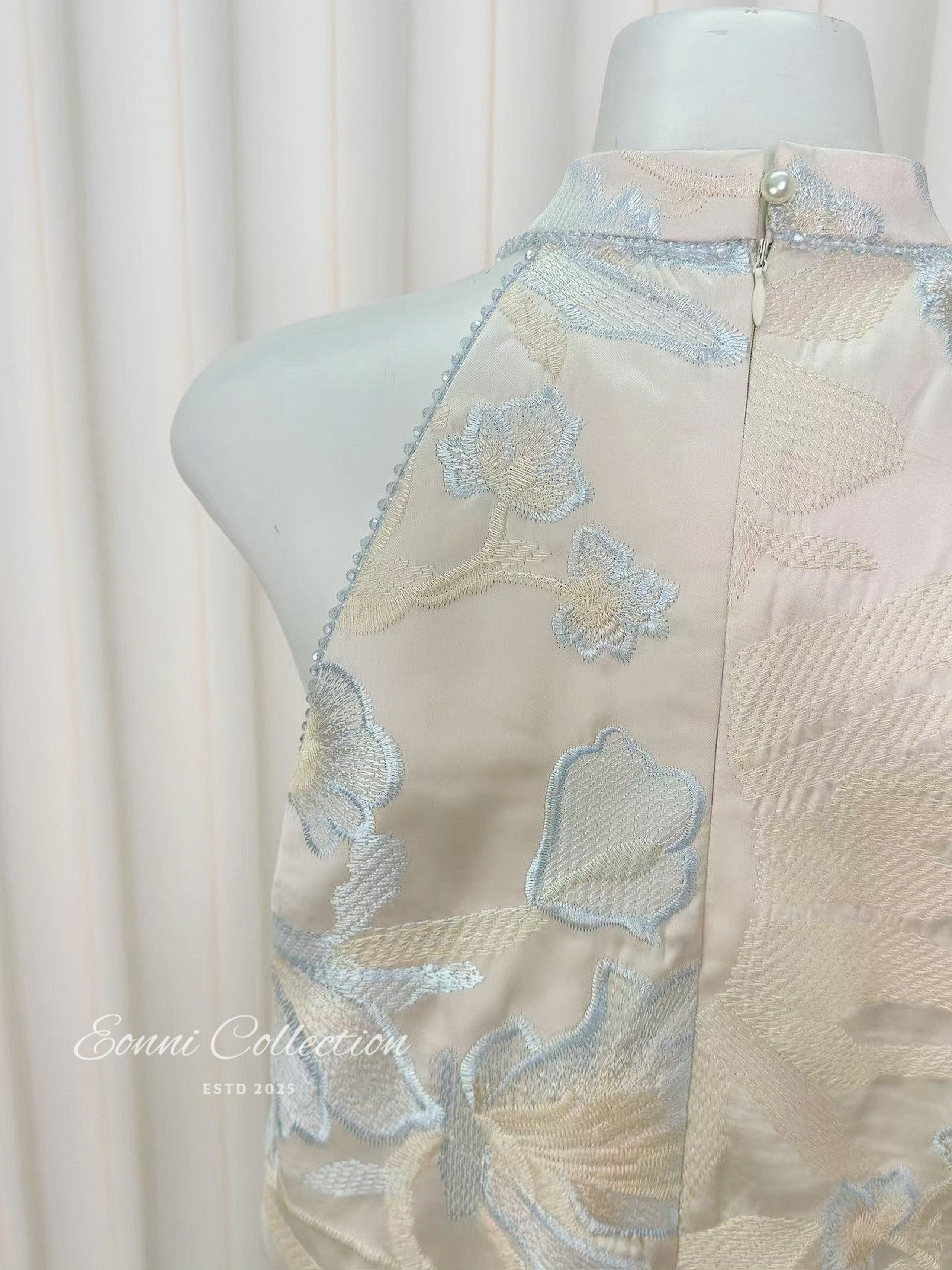 #2149 Celestial Feather Atelier - Customade