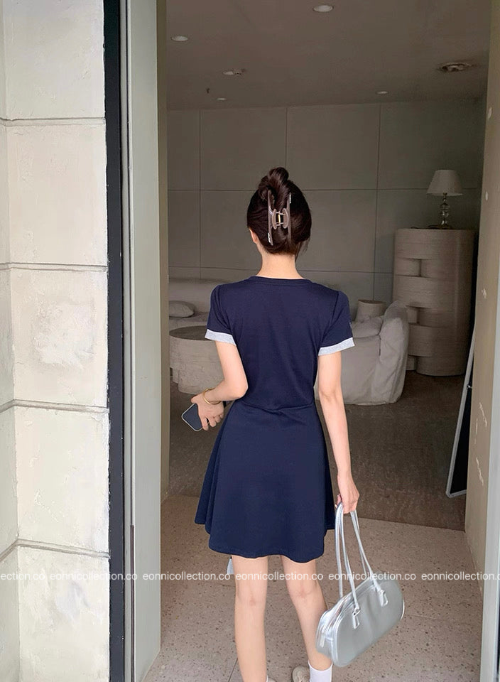 #2086 Preppy Cotton Tee Dress with Subtle Embroidery（3 Colors）