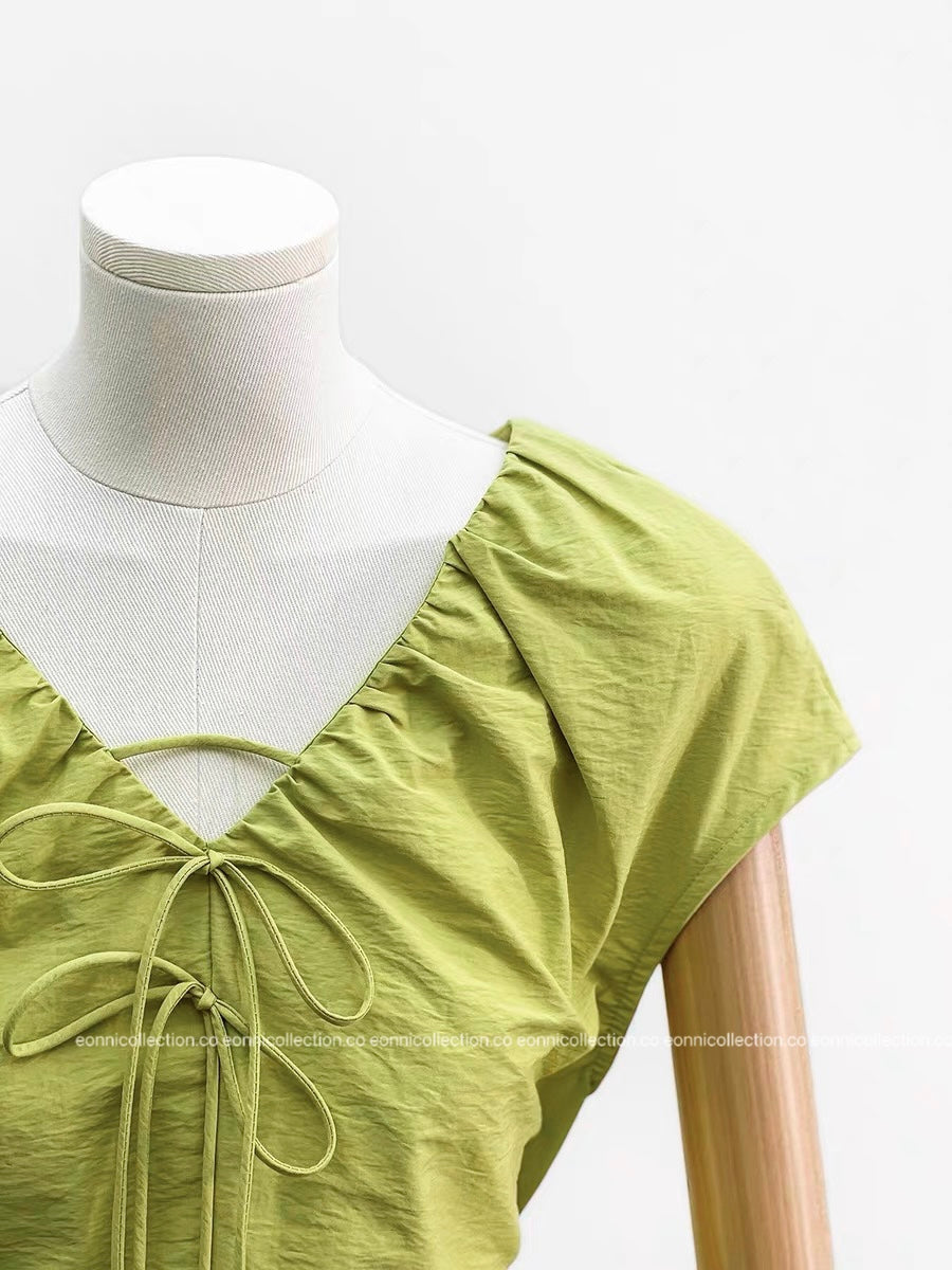 #1079 Crinkled V Neck Blouse Hand Pleated Neckline（4 Colors）
