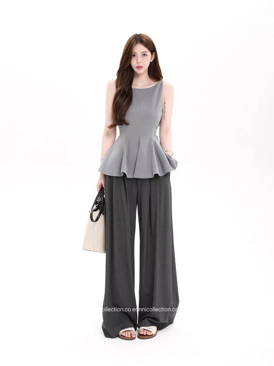 #1095 Elegant Backless Sleeveless Top – Bow & Peplum Design