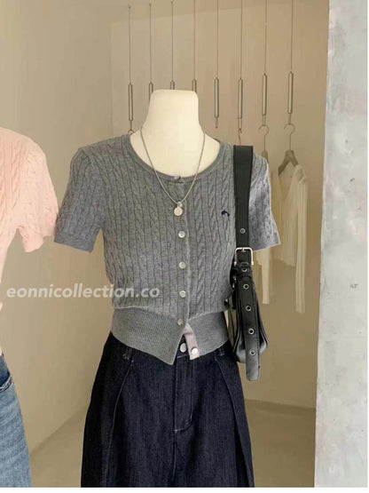 #1009 Lightweight Cable Knit Cardigan with Embroidery -（3 Colors）