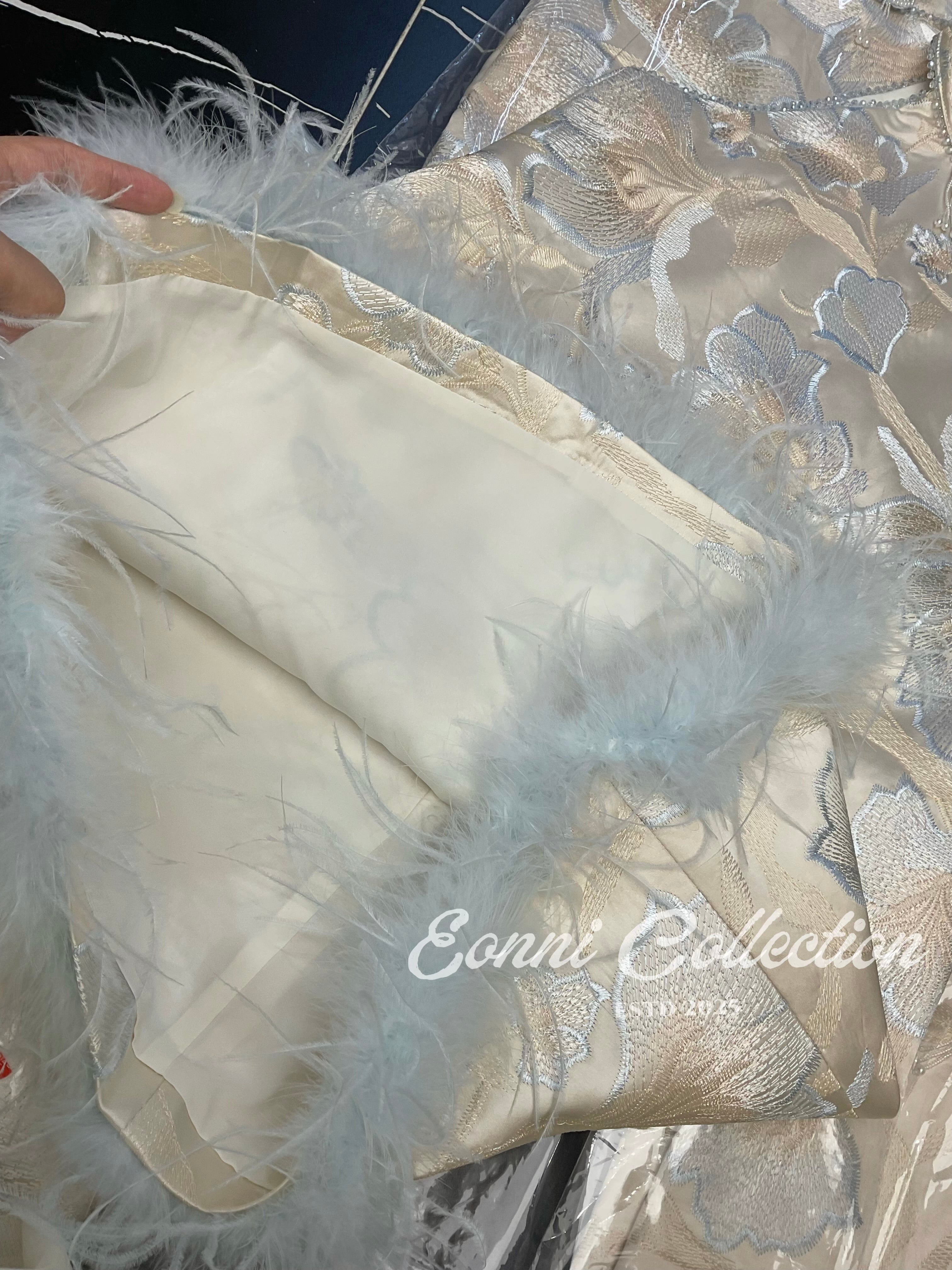 #2149 Celestial Feather Atelier - Customade