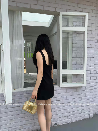 #2063 Korean Indie Minimalist Spaghetti Strap Suiting Dress（2 Colors）