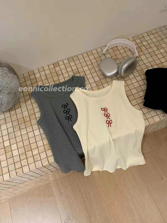 #1008 Crochet Bow-Embellished Top（2 Colors)