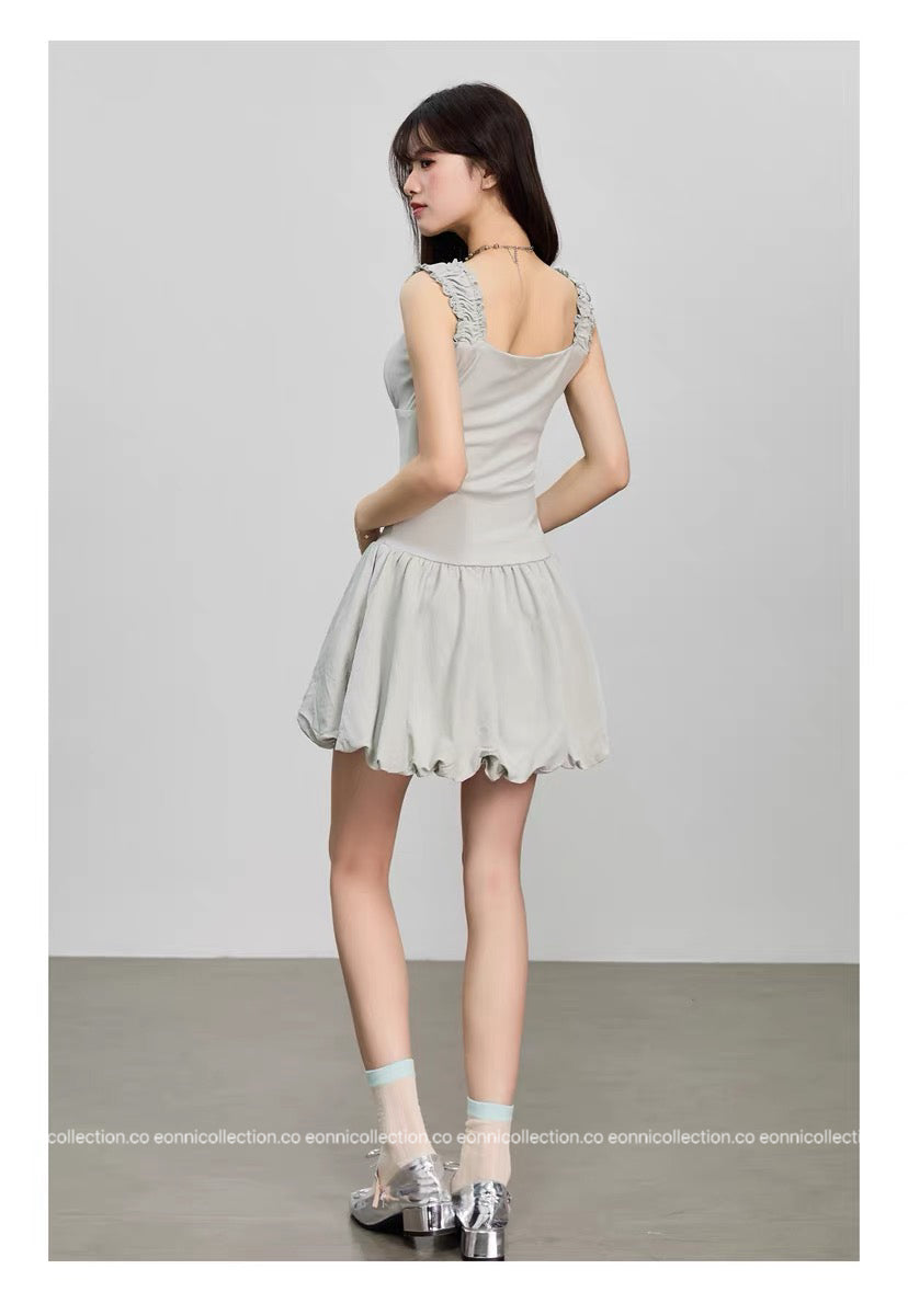 #2077 Sassy Tiered Waist - Cinched Puff Dress（2 Colors）