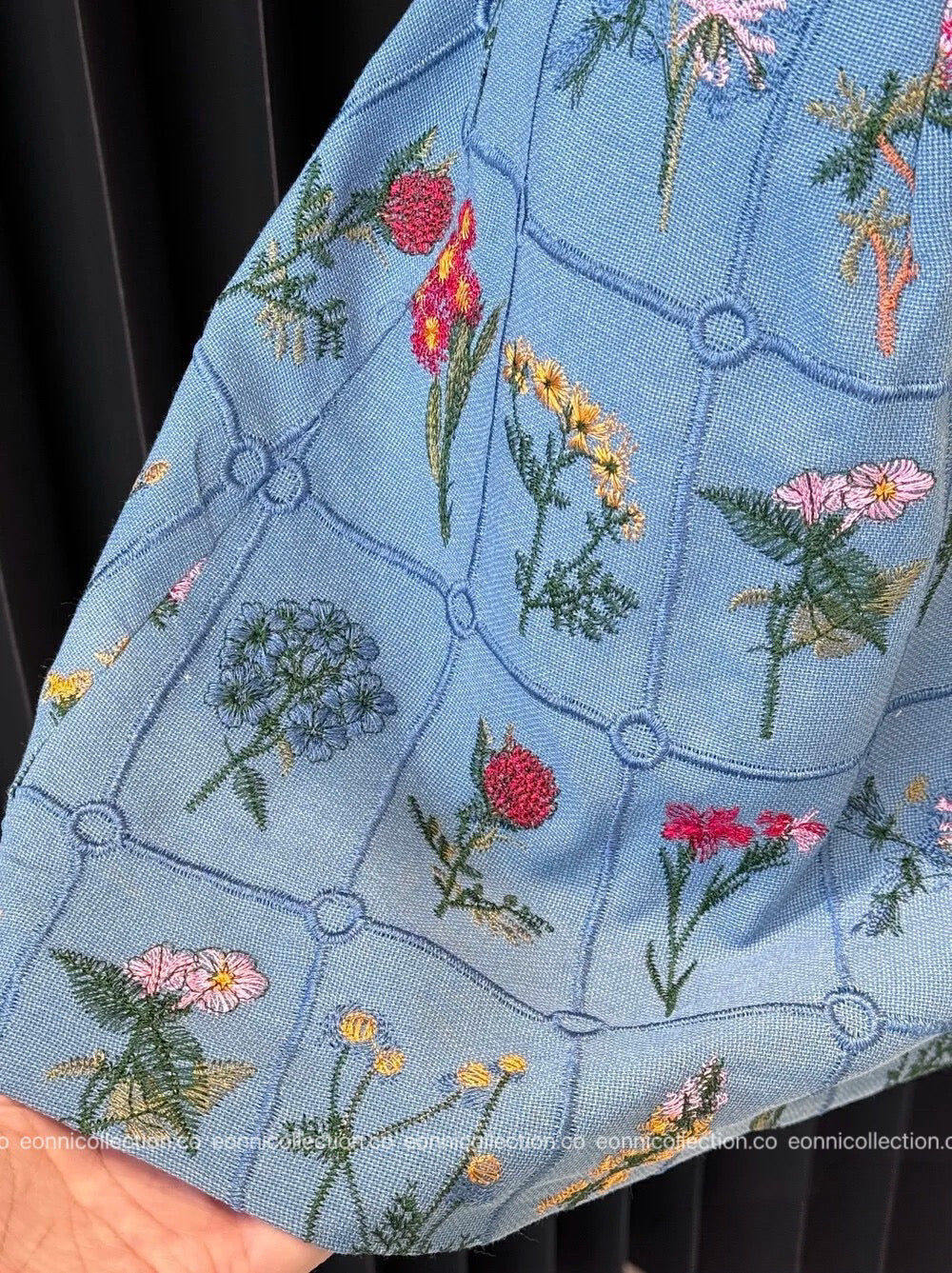 #2128 Blooming Azure