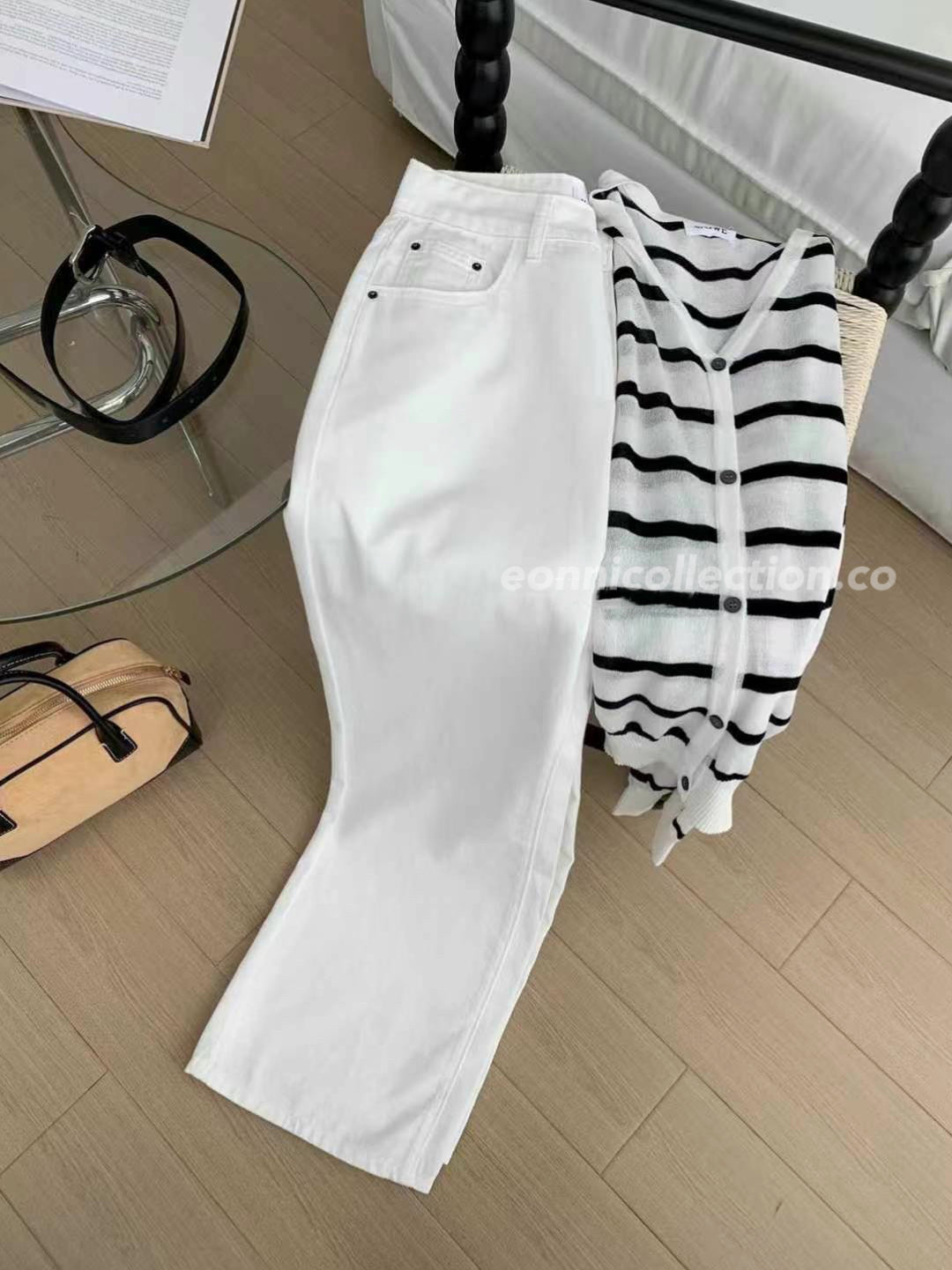 #3004 Seoul Style Slouchy High-Waist Jeans with Belt
